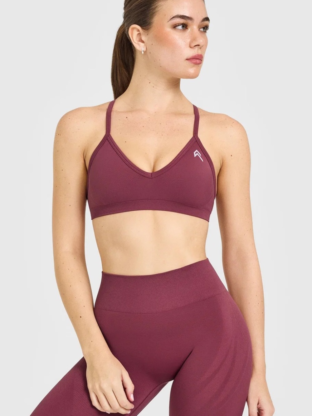 Oner Active Plum ENHANCELIFT™ SEAMLESS STRAPPY SPORTS BRA WITH WHITE LOGO